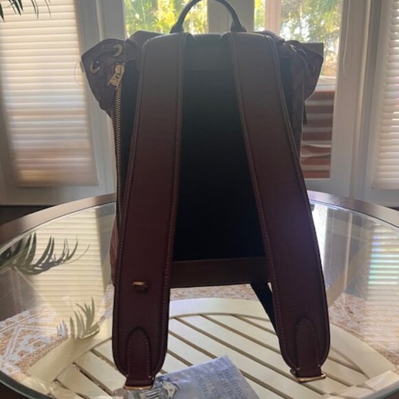 BACKPACK - Picture 4 of 4